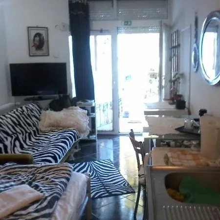 Fehér Hintó Affittacamere