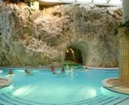 Fehér Hintó * Miskolc