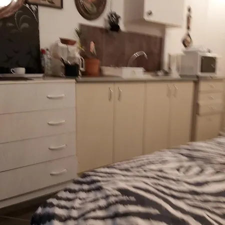 Fehér Hintó Affittacamere